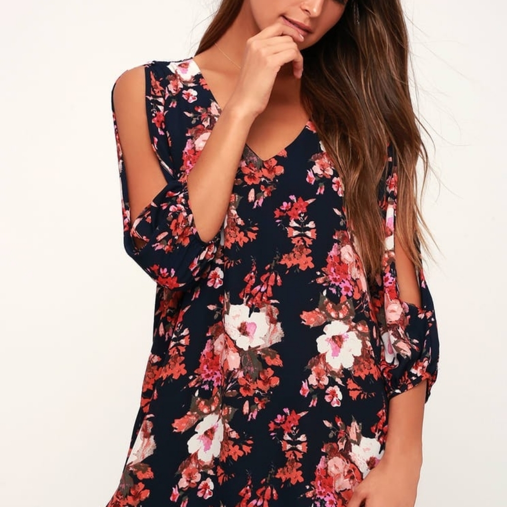🆕️Lulu's | Shifting Dears Floral Dress Size Small - Picture 2 of 4
